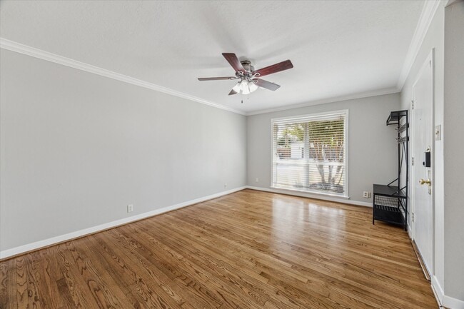 Building Photo - 4118 Gardendale Dr