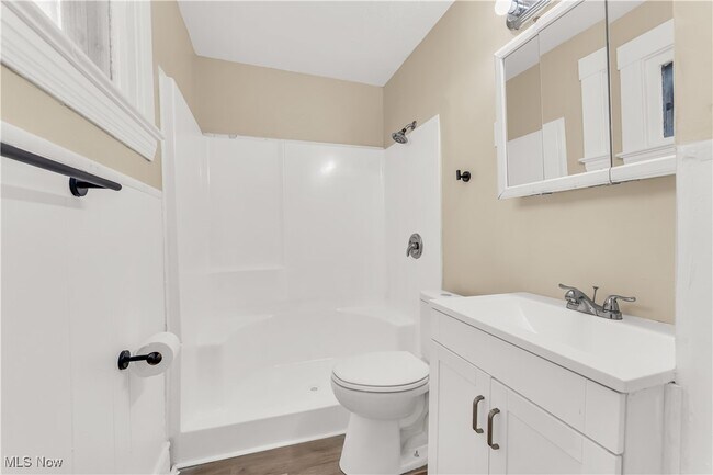 Building Photo - 3865 W 16th St