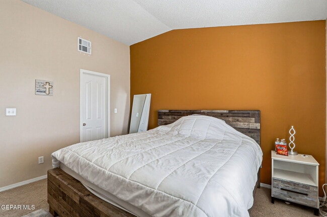 Building Photo - 14220 Firewood Dr