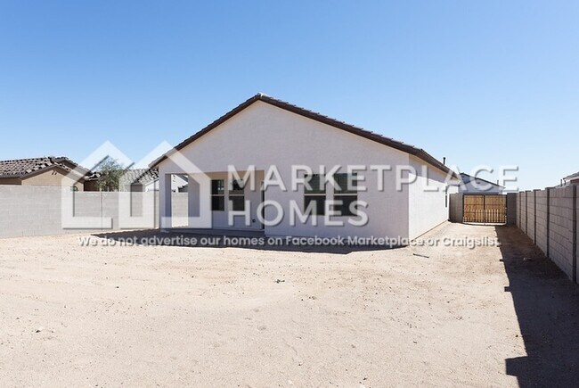 Building Photo - 4924 N 192nd Ln