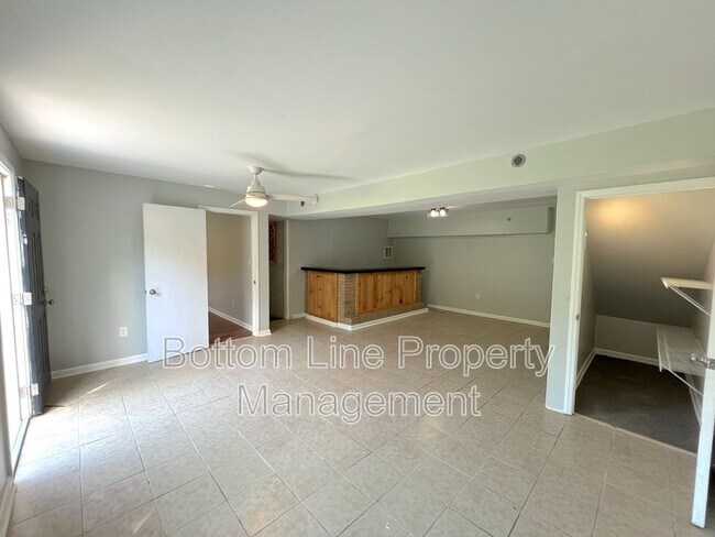 Building Photo - 17120 Green Hill Rd