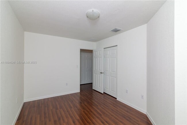 Building Photo - 6301 S Station Square