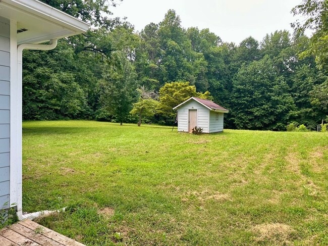 Building Photo - 2033 Univeter Rd