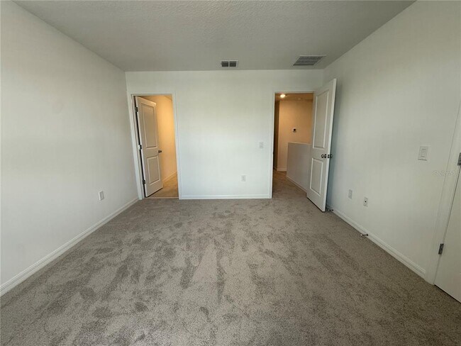 Building Photo - 3085 Skyline Lp