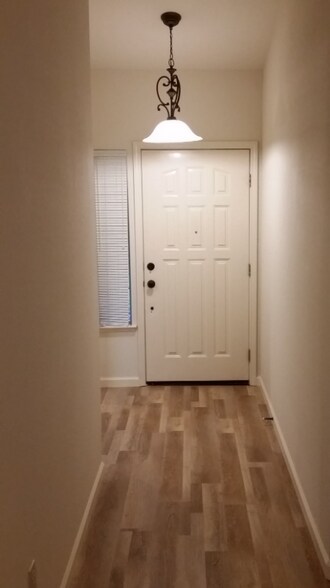 Building Photo - 5033 Charter Rd