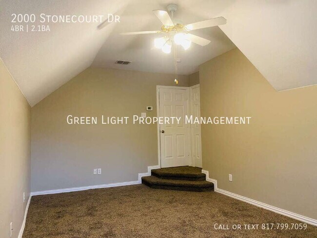 Building Photo - 2000 Stonecourt Dr