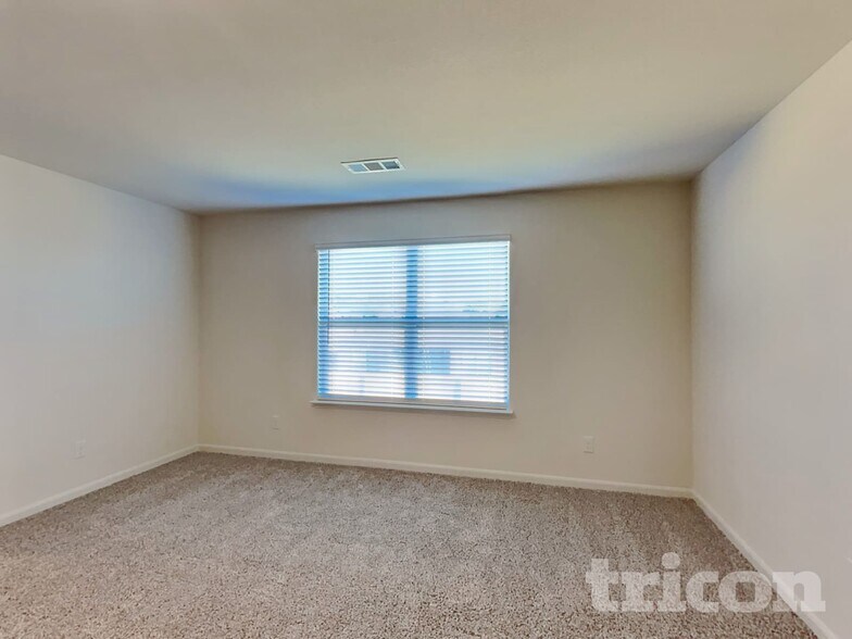 Building Photo - 837 Mallorie Ln