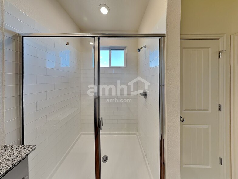 Building Photo - 344 Aspen Waters