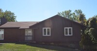 Building Photo - Home for rent in Creve Couer- 3 Bed 2 1/2 ...