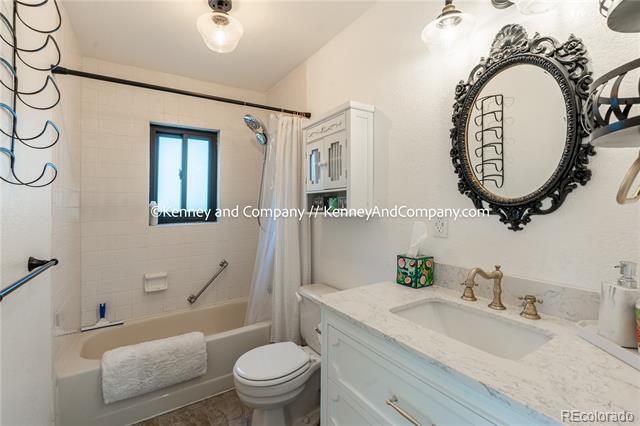 Building Photo - 2529 Bott Ave