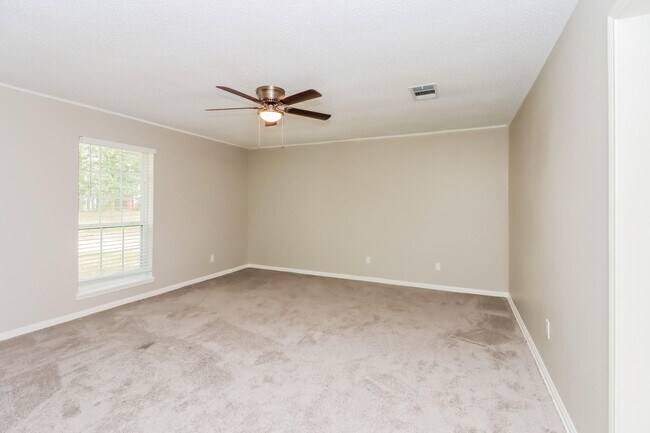 Building Photo - 3823 Glenheather Dr