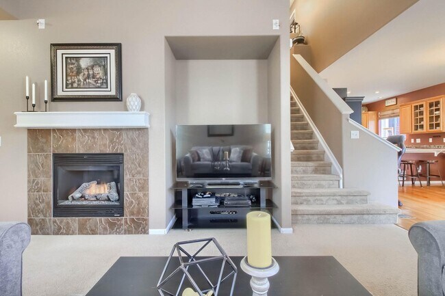 Building Photo - Highlands Ranch Spacious 3 bed 2.5 bath