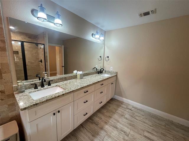 Building Photo - 2750 Cabaniss Ln