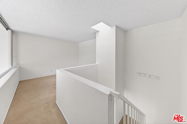 Building Photo - 1118 Valencia St