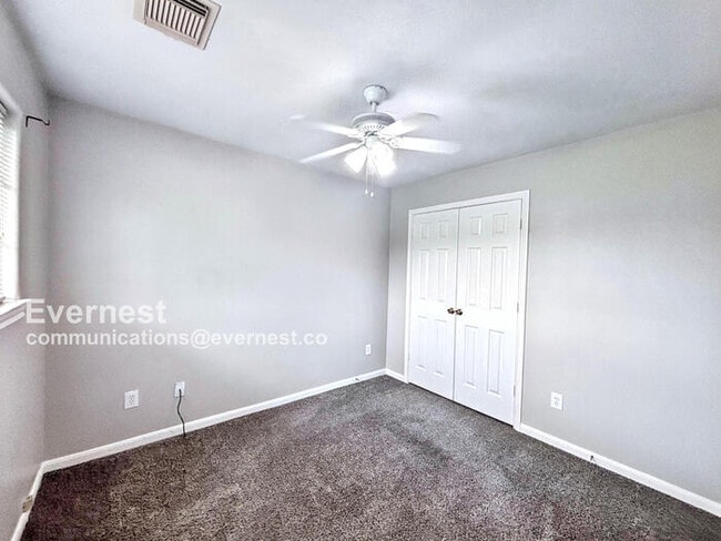 Building Photo - 2300 Abernathy St