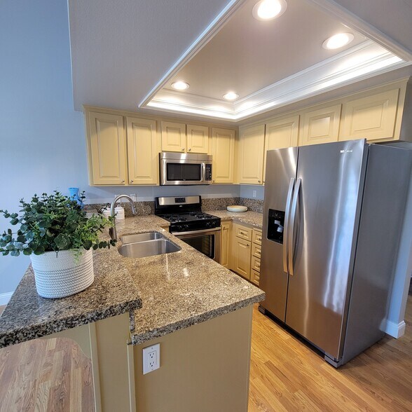 Building Photo - 429 Tangelo