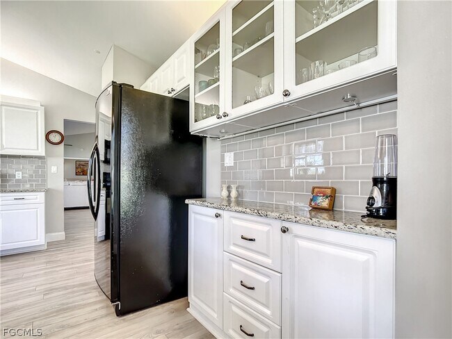 Building Photo - 13633 Admiral Ct