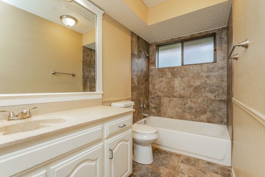Building Photo - 3239 Wichita Dr