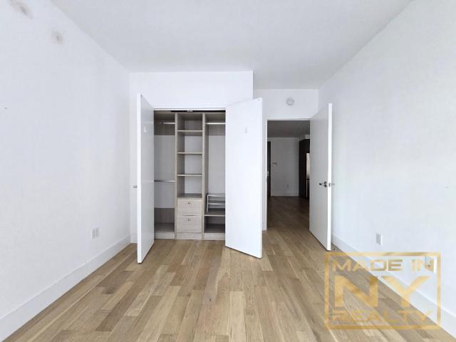 Building Photo - 1 bedroom in ASTORIA NY 11106