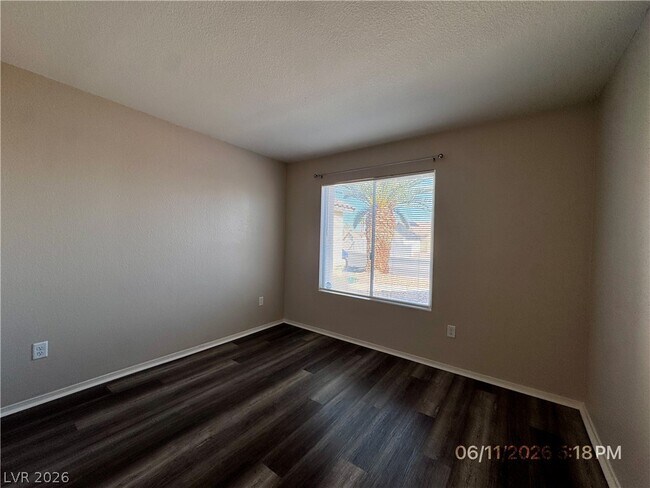 Building Photo - 222 Quailbush Dr