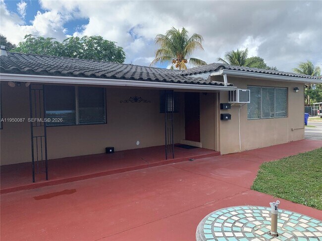 Building Photo - 5616 Arthur St