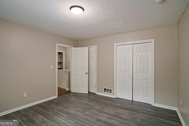 Building Photo - 9285 Cedar Ridge Dr NW