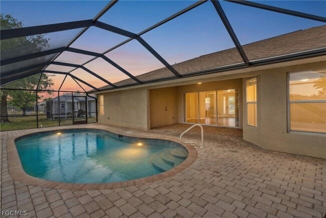 Building Photo - 815 SW 11th Ave