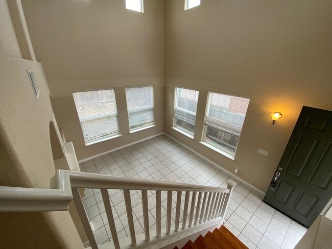 Building Photo - 3 Bedroom Home in SW Santa Rosa