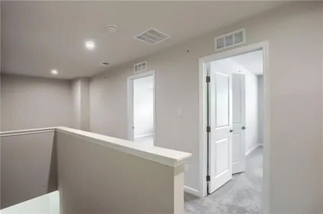 Building Photo - McConnell Trails 3 Bedroom, 2.5 Bathroom T...