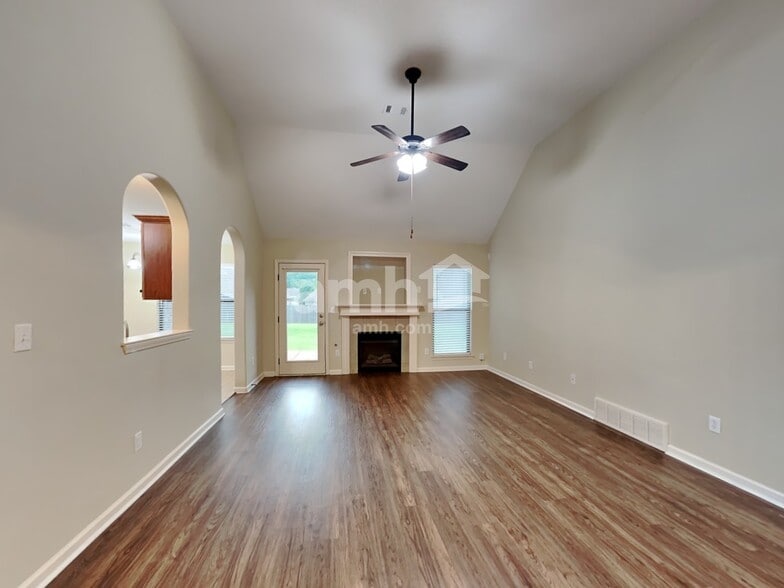 Building Photo - 7708 Romero Dr