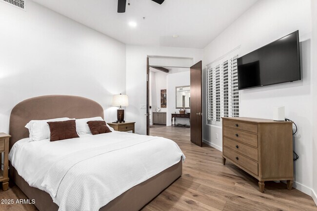 Building Photo - 7485 E Tumbleweed Dr