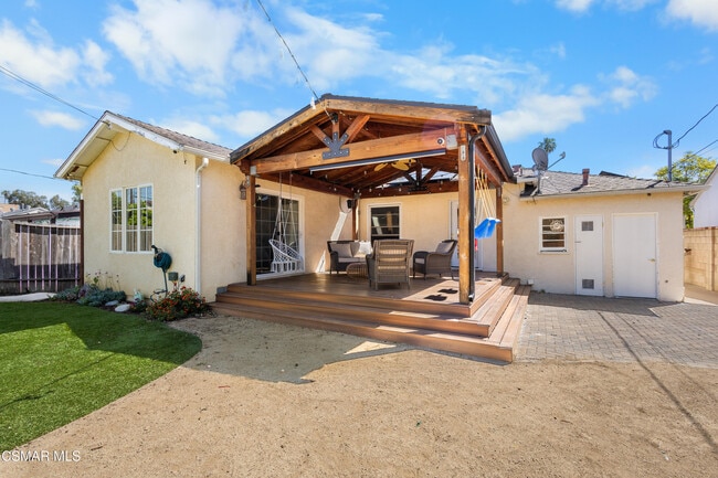 Building Photo - 7039 Sylvia Ave