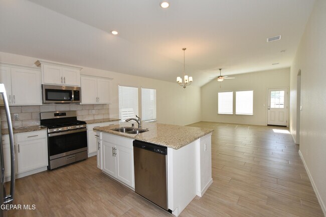 Building Photo - 1253 Indigo Sky St