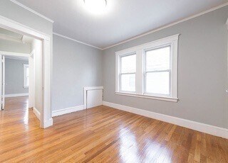 Building Photo - 92 Murdock St