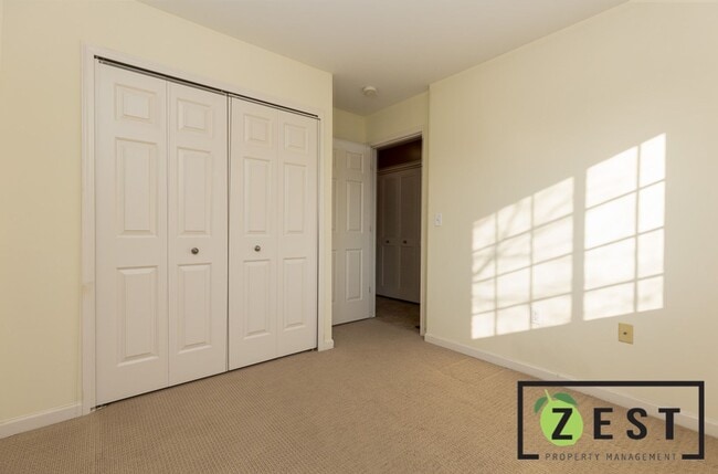 Building Photo - 3152 Torrent Ln