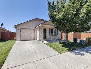 Building Photo - 502 S Florida Pl