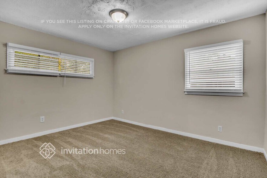 Building Photo - 2262 Dodson Dr