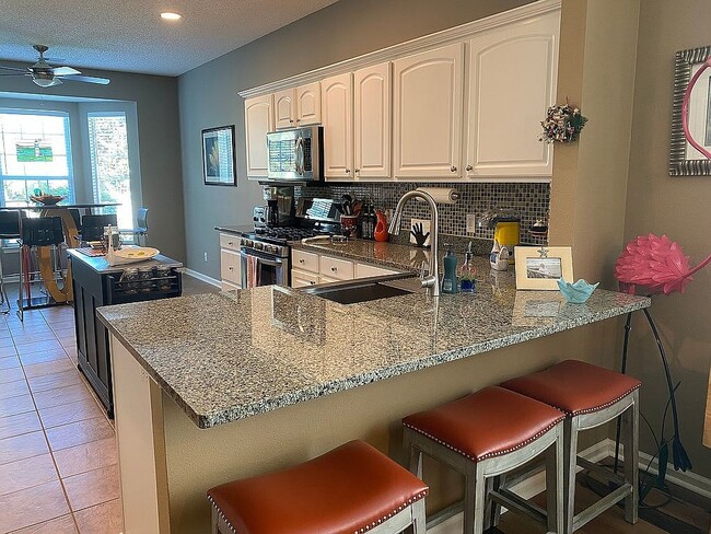 Building Photo - 27 Lacebark Ln