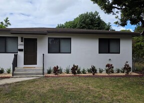 Building Photo - 2440 SW 64th Ave