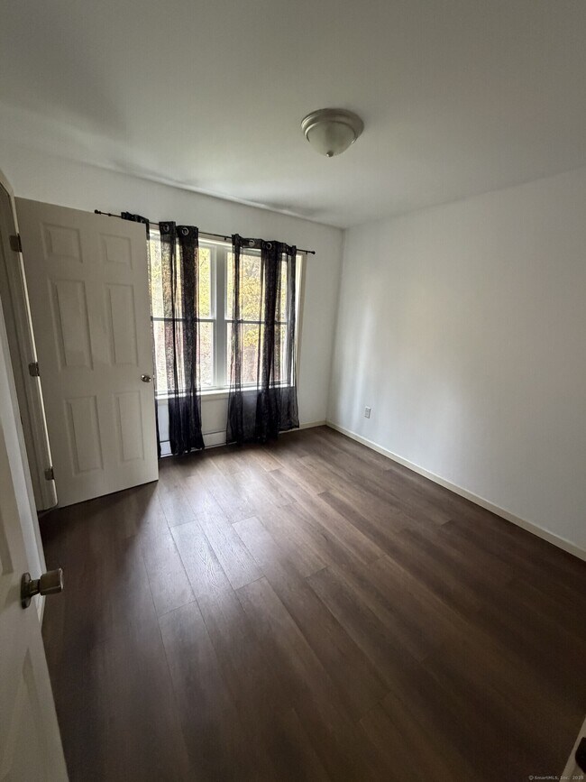 Building Photo - 91 Reynolds Bridge Rd