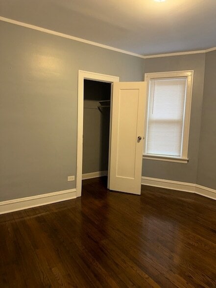 Building Photo - 10641 S Normal Ave