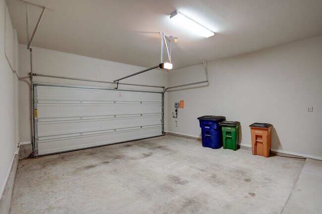 Building Photo - 14114 McCoy Lp