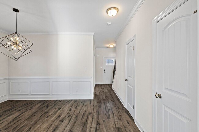 Building Photo - Large 4 bedroom in The Shores and Windpointe!