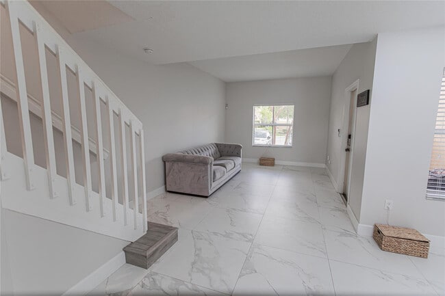 Building Photo - 14387 SW 9th Ct