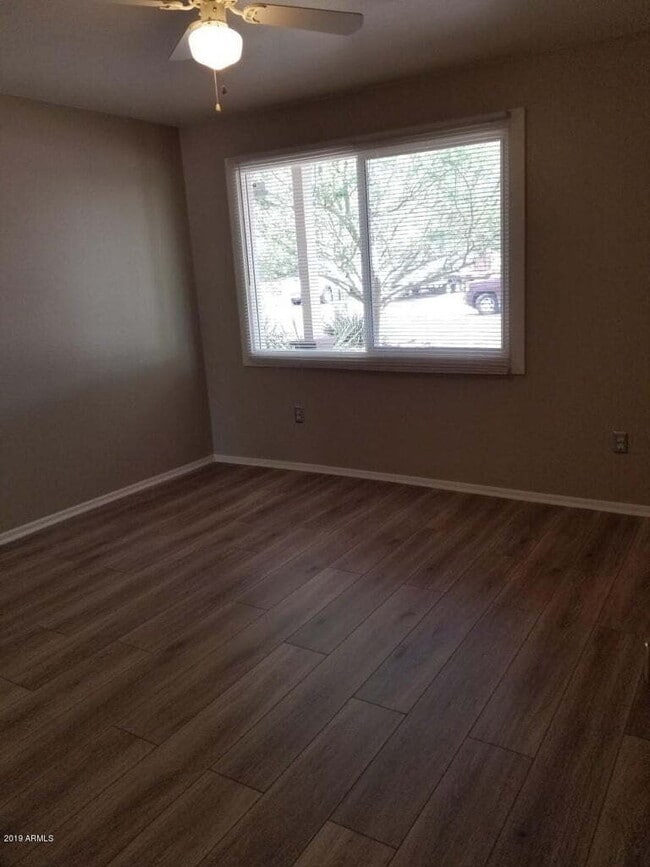 Building Photo - Bright and Airy PV Home