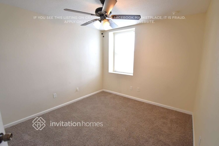 Building Photo - 3419 Santa Monica Dr