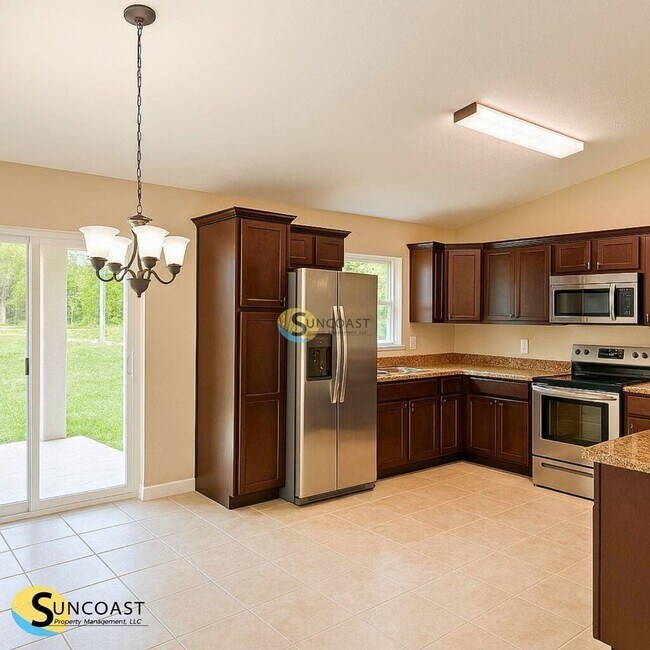 Building Photo - 76 Pine Radial