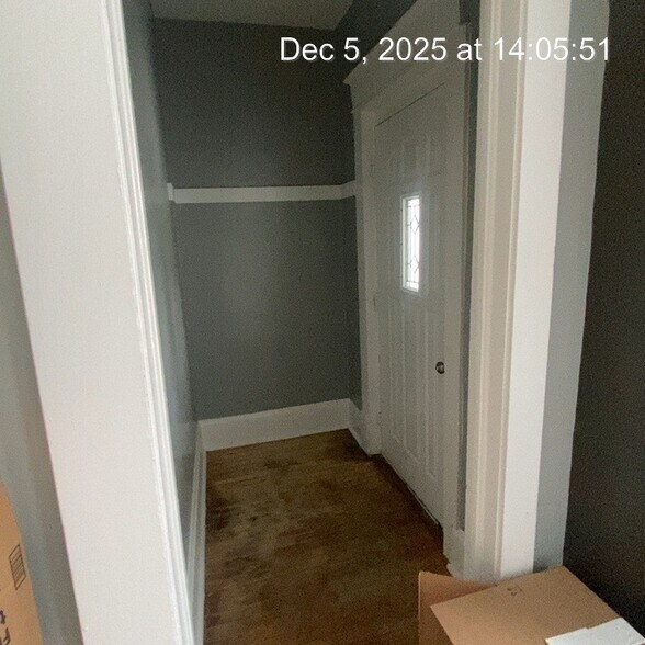 Building Photo - 823 E Clarke St