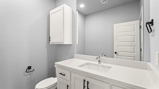 Building Photo - 520 Kearny Ln