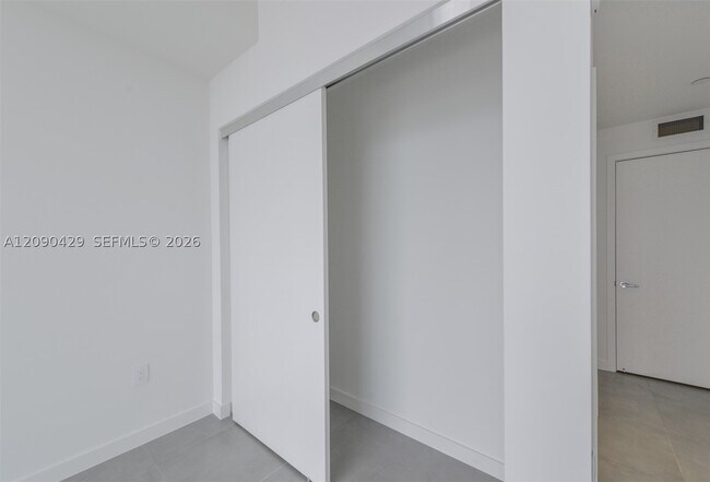 Building Photo - 1400 Biscayne Blvd